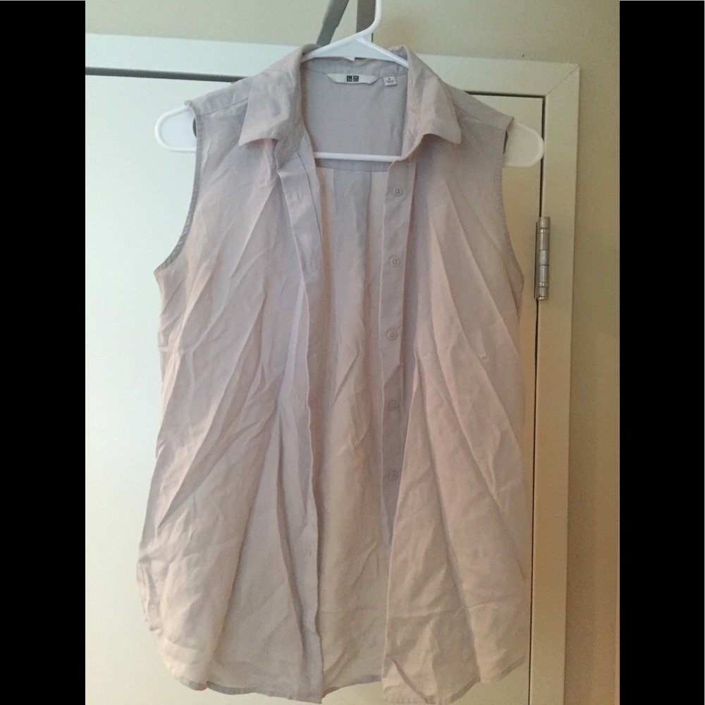 Uniqlo Sleeveless Button Down
